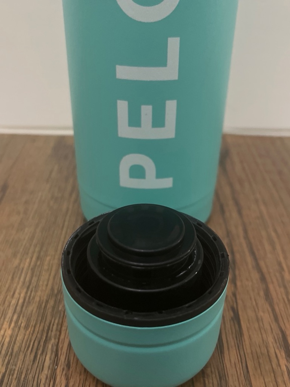 Peloton Teal Matte Insulated Bottle with Vertical Logo - Picture 5 of 5